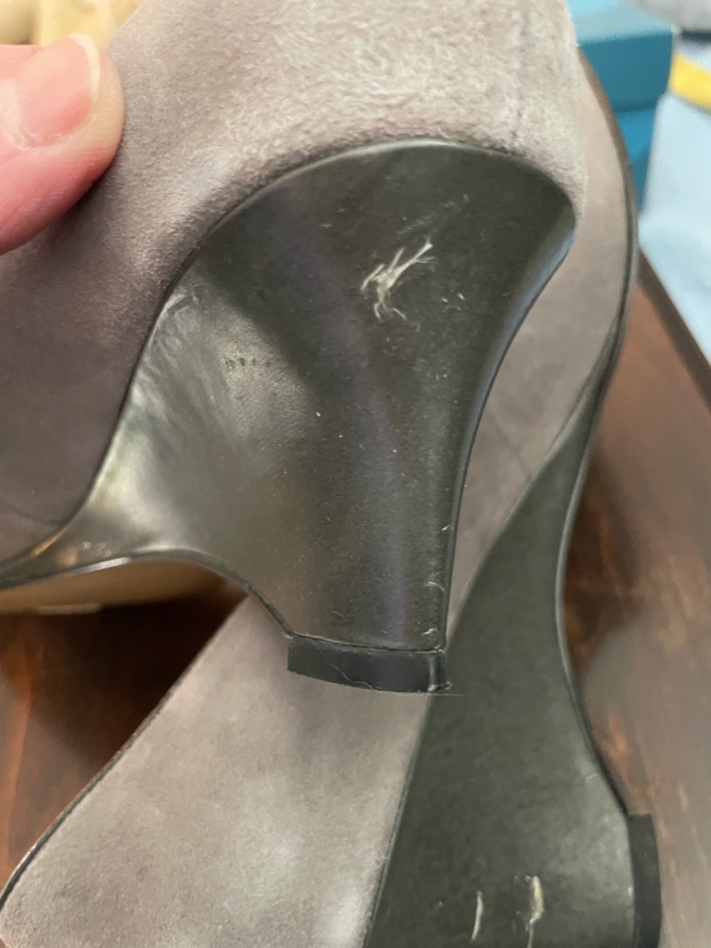 Franco Sarto L’Avanti Women's Gray Suede Peep Toe Pumps - Picture 9 of 10
